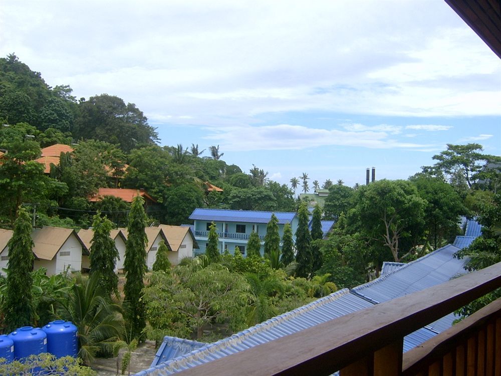 Phuttachot Resort Phi Phi Don Exterior photo