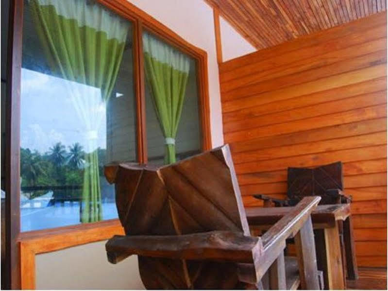 Phuttachot Resort Phi Phi Don Exterior photo